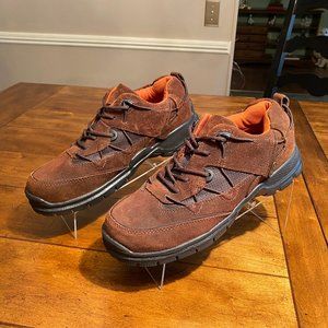 Bass Suede Walking/Athletic Shoe Brown - Men 7 1/2